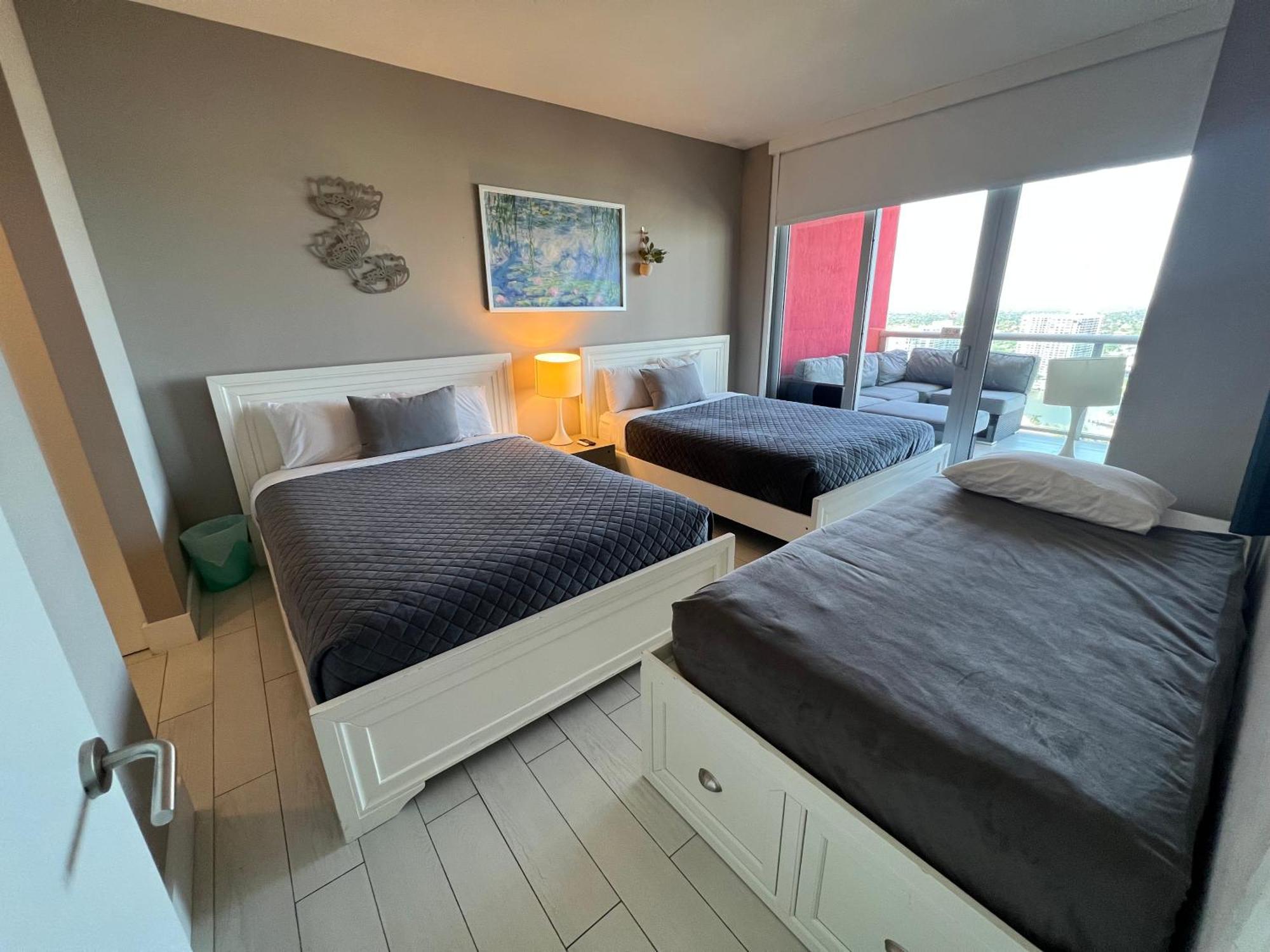Mvr Apartments At Beachwalk Resort Hallandale Beach Kültér fotó