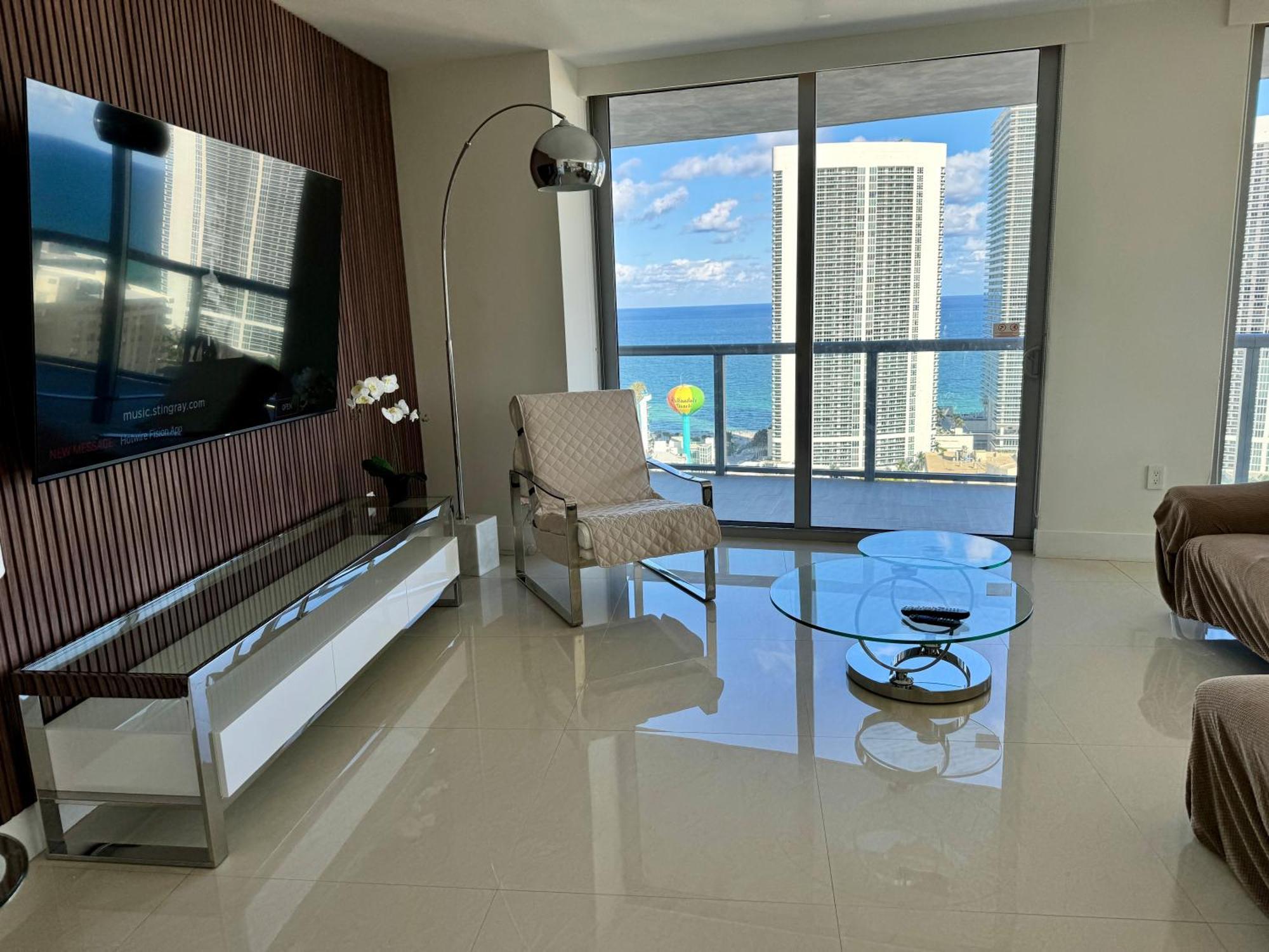 Mvr Apartments At Beachwalk Resort Hallandale Beach Kültér fotó