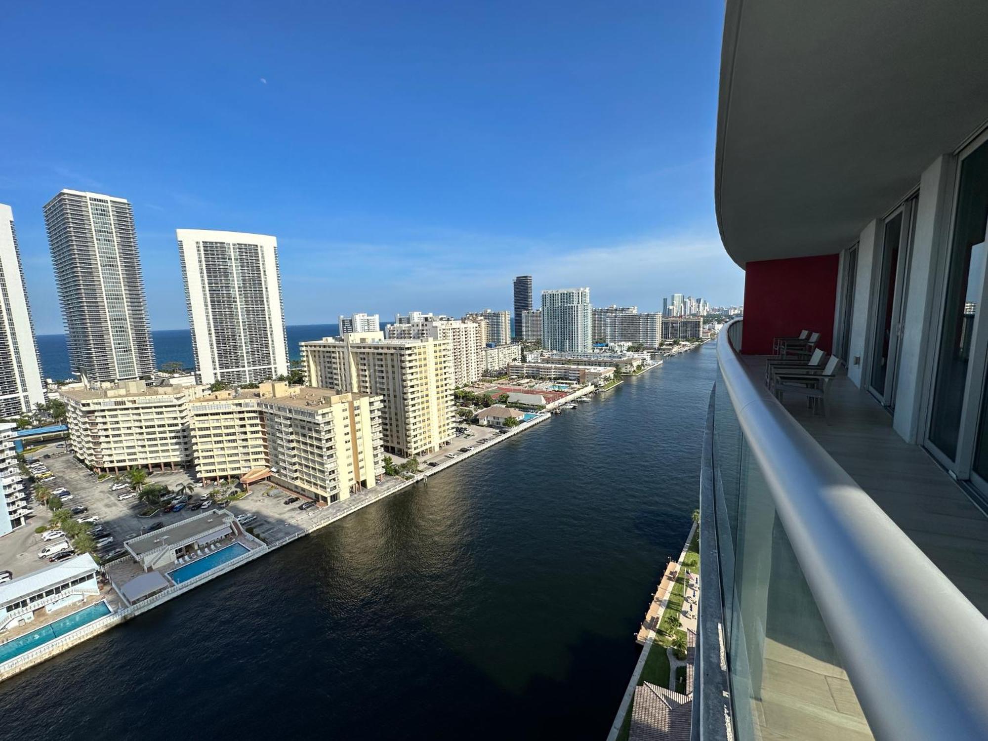 Mvr Apartments At Beachwalk Resort Hallandale Beach Kültér fotó