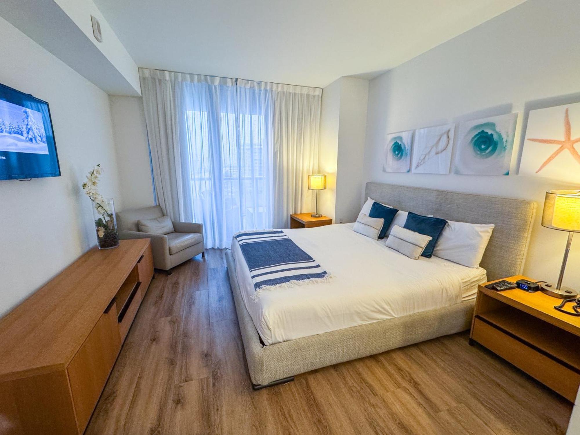 Mvr Apartments At Beachwalk Resort Hallandale Beach Kültér fotó